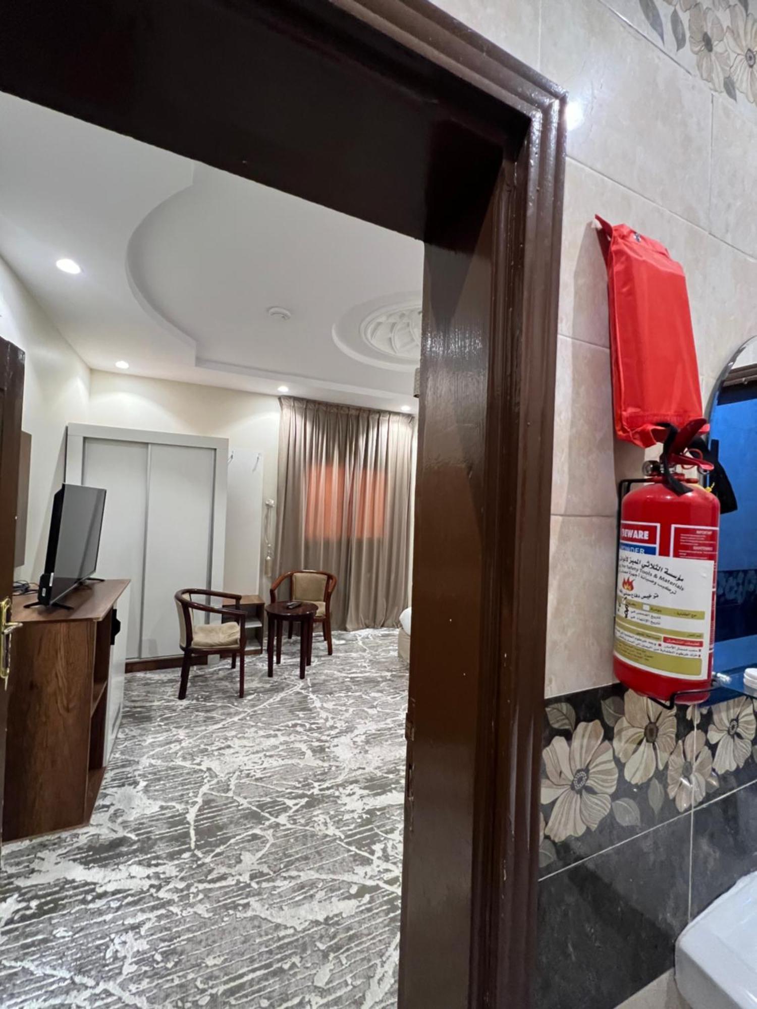 جوهرة العزيزية للشقق المفروشة Apartemen *
